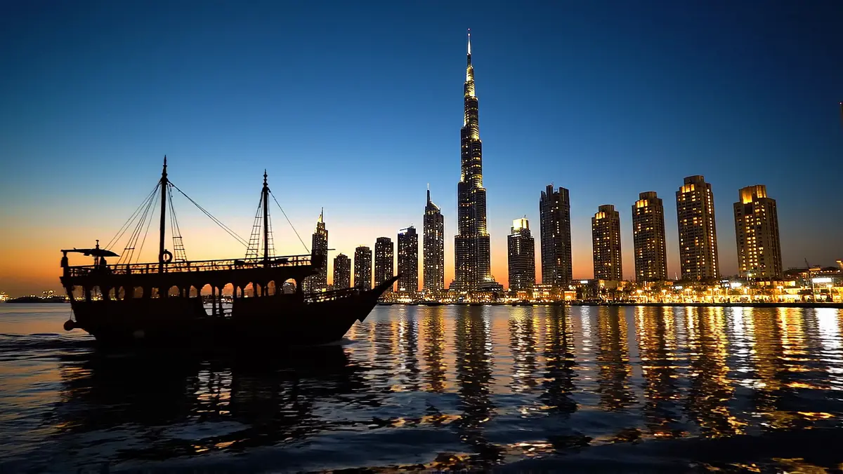 Dubai — Desert safaris · Burj views · visa to boarding pass